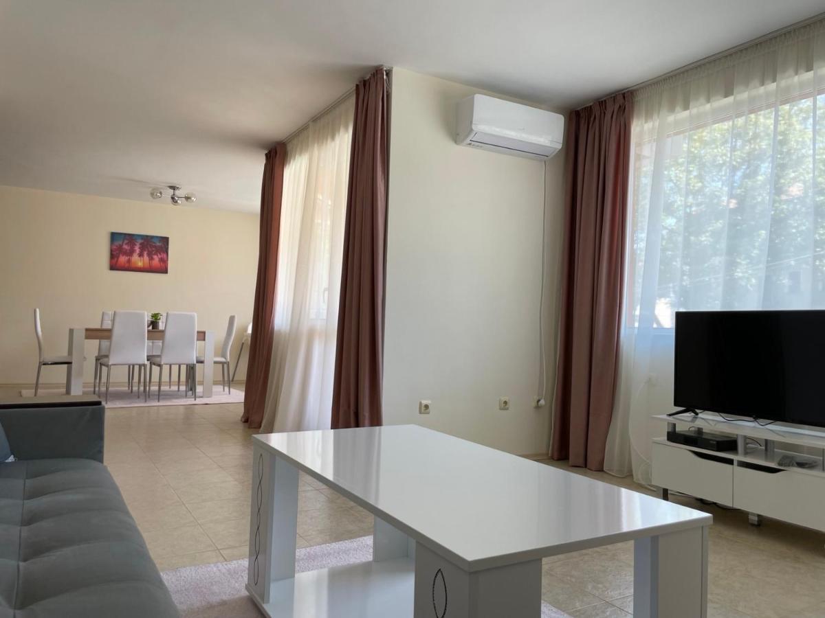 Rusalka Apart-Residence Obzor Esterno foto