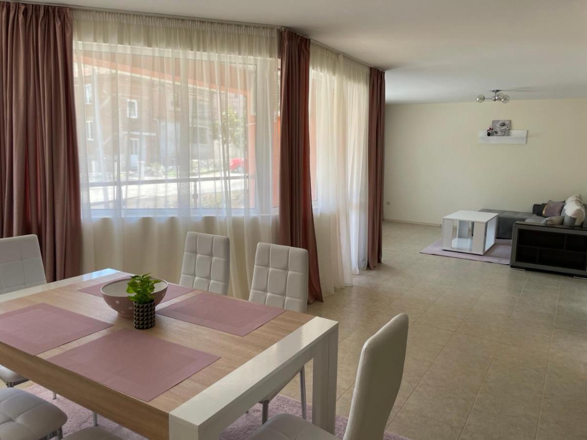 Rusalka Apart-Residence Obzor Esterno foto