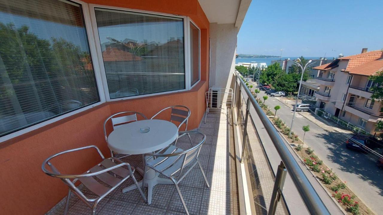 Rusalka Apart-Residence Obzor Esterno foto