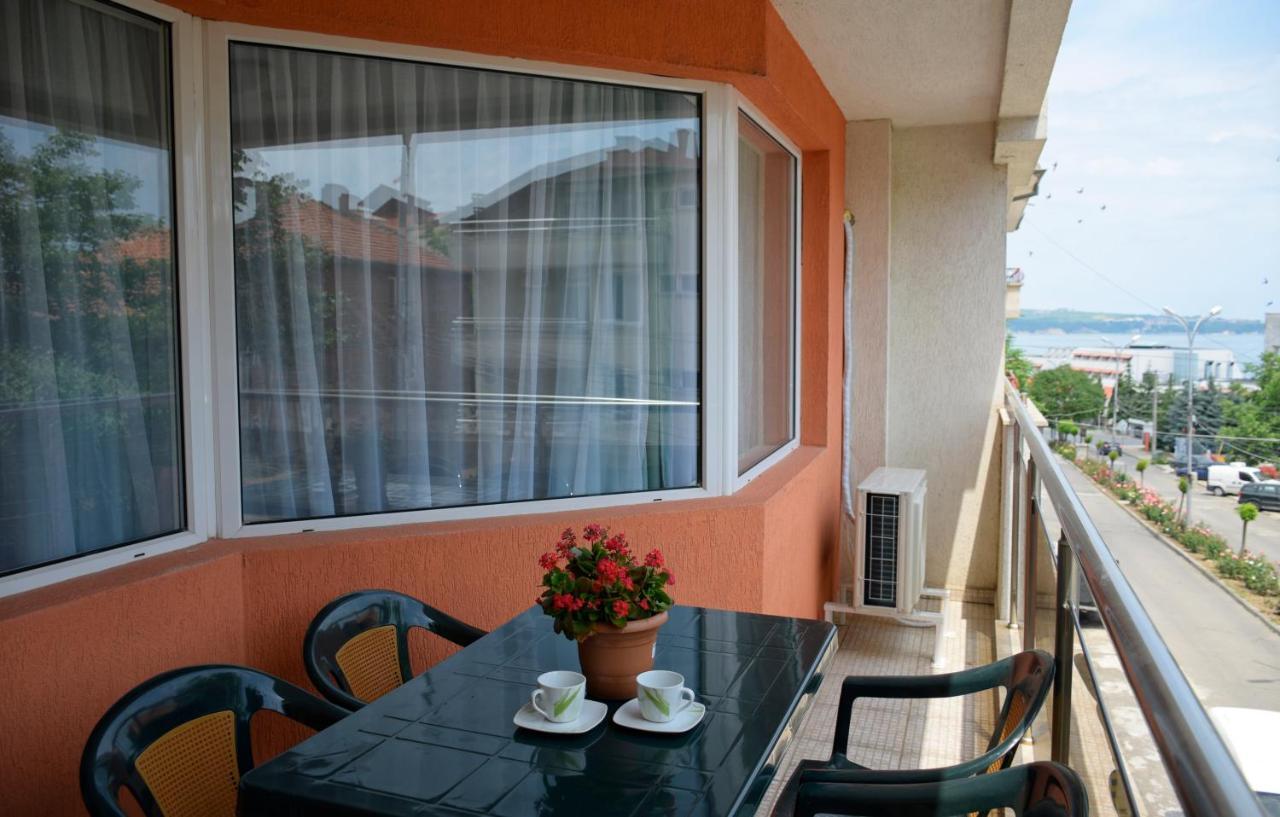 Rusalka Apart-Residence Obzor Esterno foto