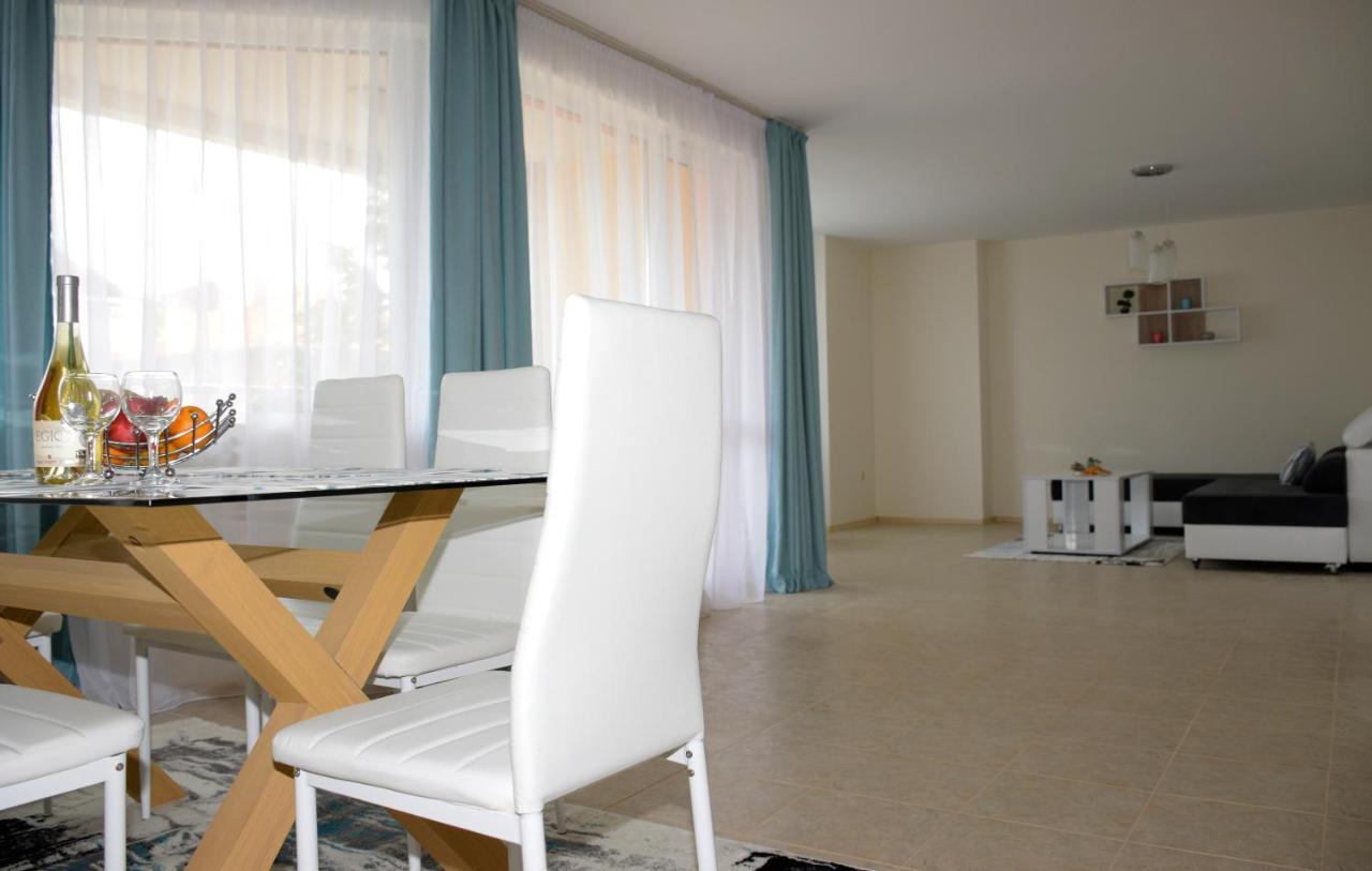 Rusalka Apart-Residence Obzor Esterno foto