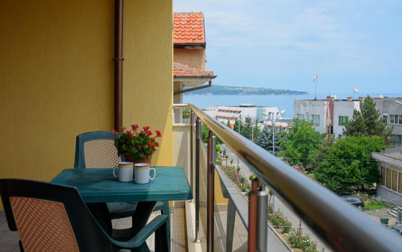 Rusalka Apart-Residence Obzor Esterno foto